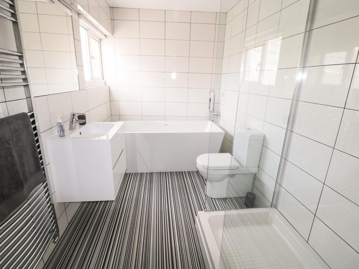 Little Orme View Apartment Ландъндо Екстериор снимка